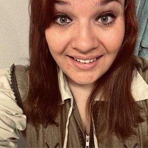 Meet your Posher, Faith